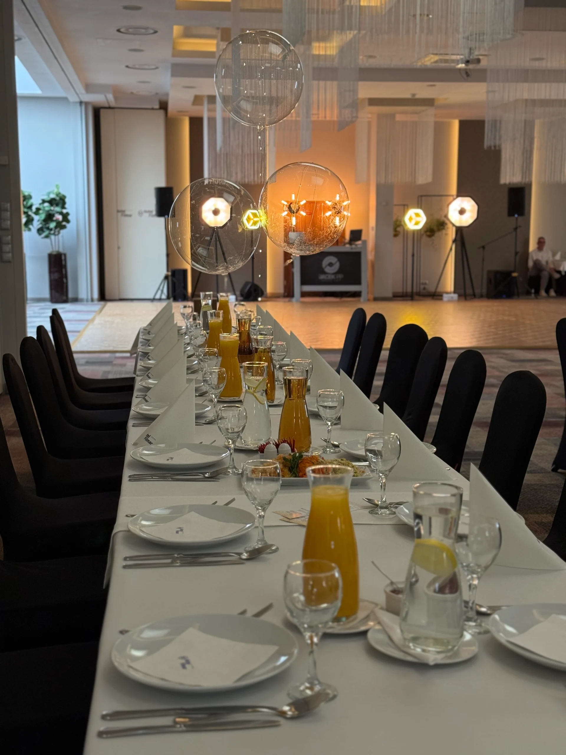 Bal ósmoklasisty (3) Urodziny w Hotelu Filmar